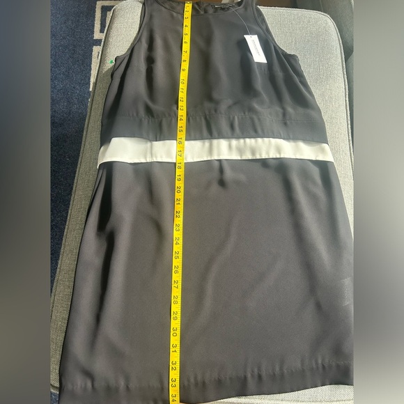 BANANA REPUBLIC Tiered Shift Dress black and White Size 6 - Picture 13 of 14